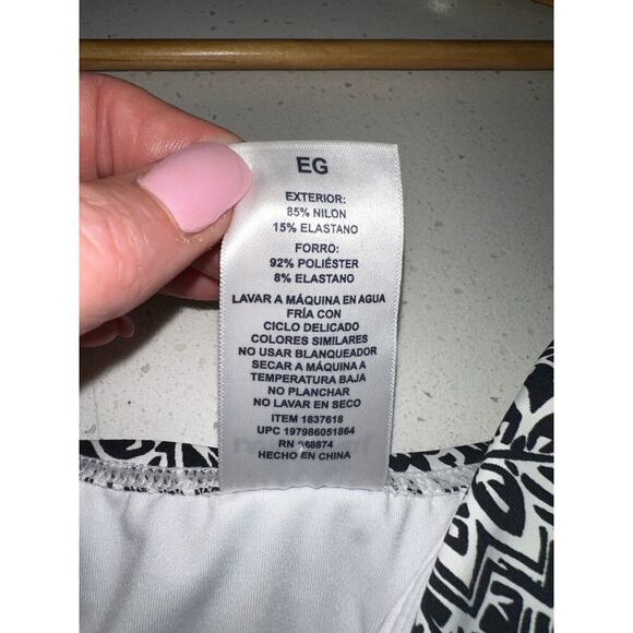 Land’s End Women’s One Piece Swim Suit Adjustable Strap Black Floral Modest XL - Picture 4 of 9